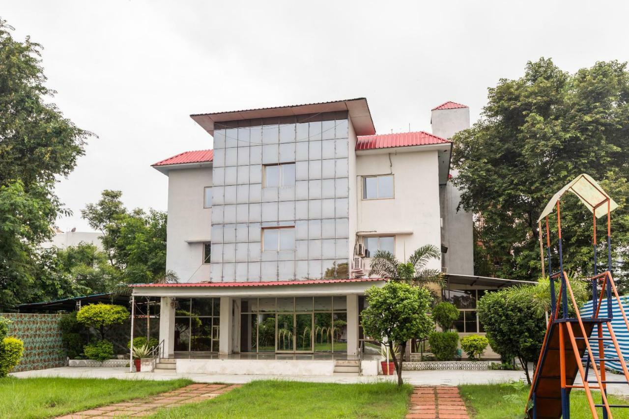 Отель Spot On 48618 Vasundhara Gardens Бхопал Экстерьер фото